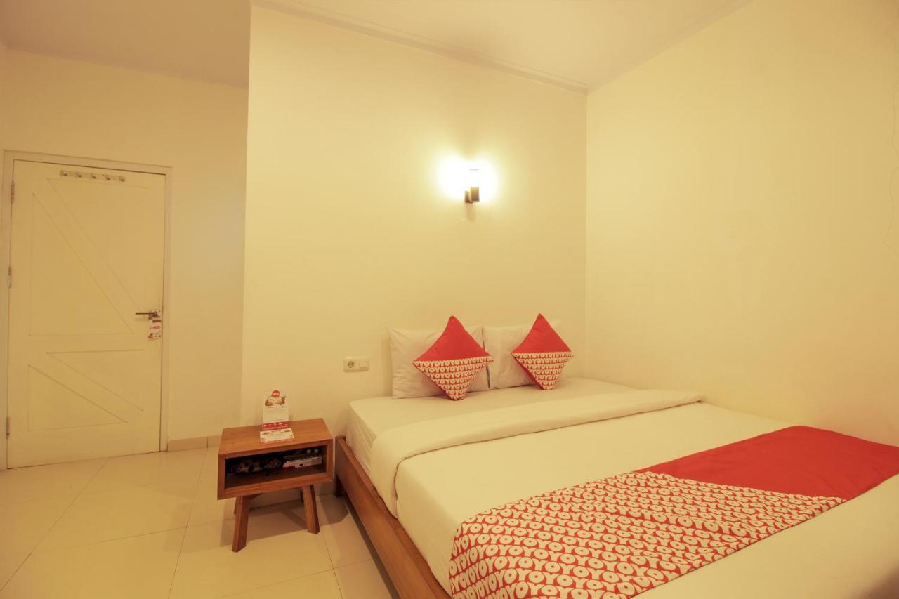 Oyo 396 Tibrae Residence Syariah Lembang Eksteriør billede