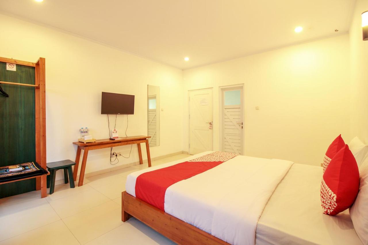 Oyo 396 Tibrae Residence Syariah Lembang Eksteriør billede